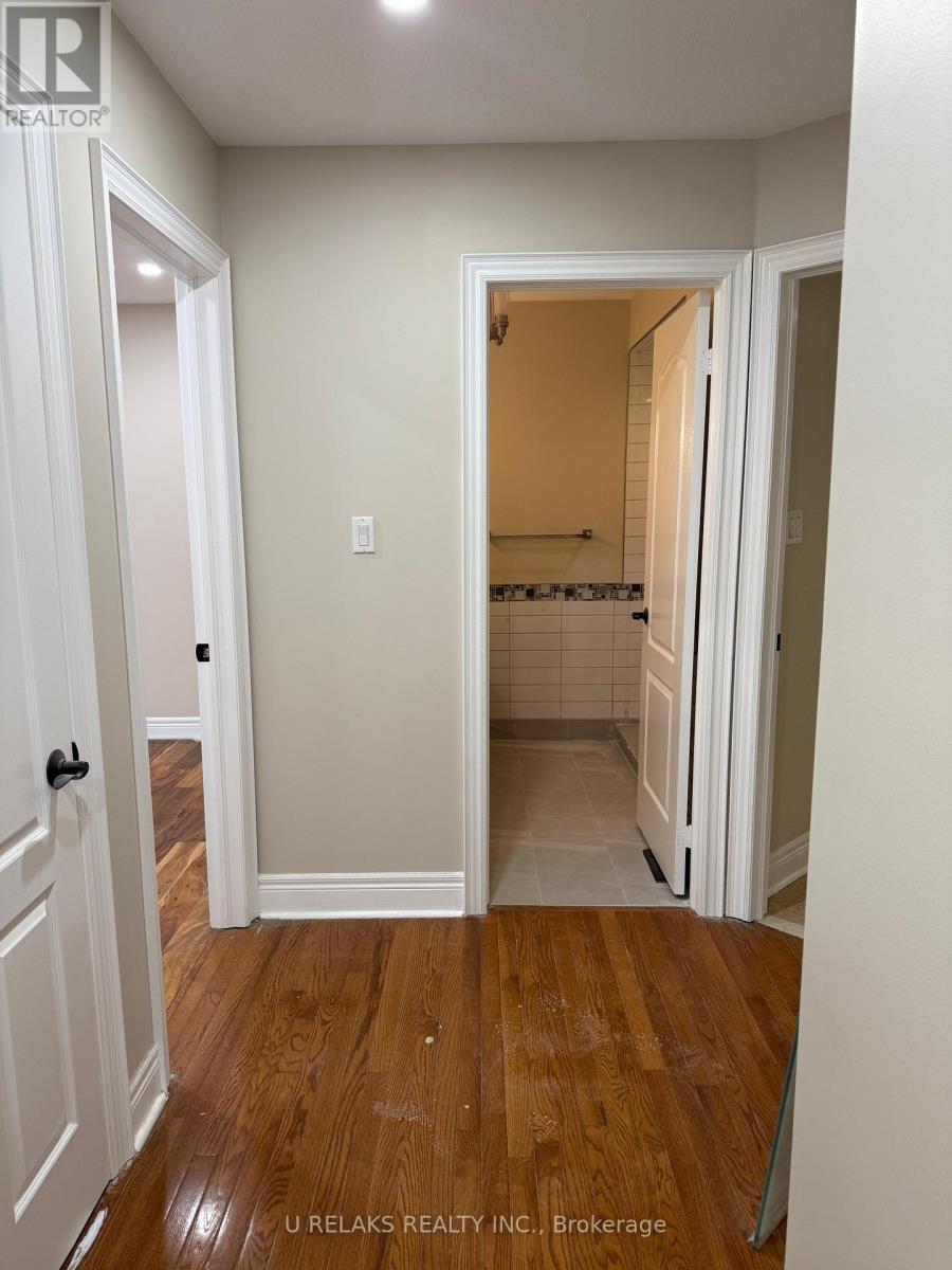 Photo 26 of 3681 Bloomington Crescent, Mississauga ON