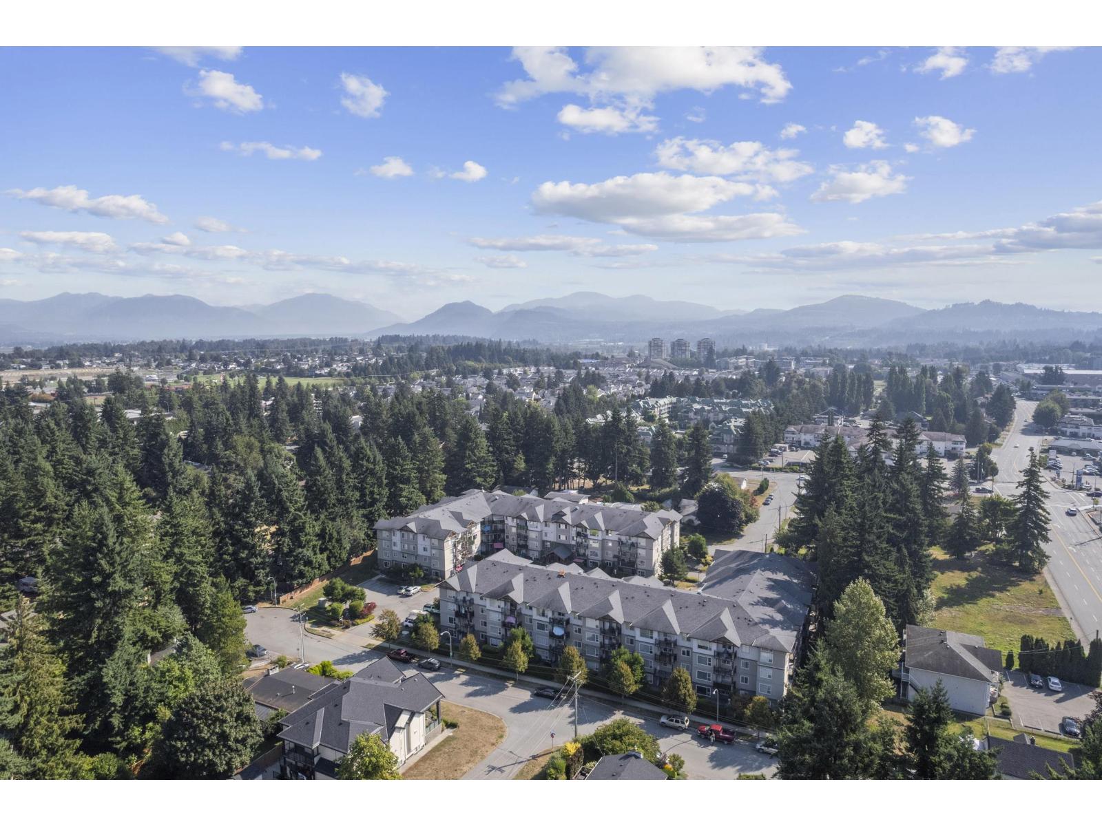 Photo 3 of 214 2990 Boulder Street, Abbotsford BC