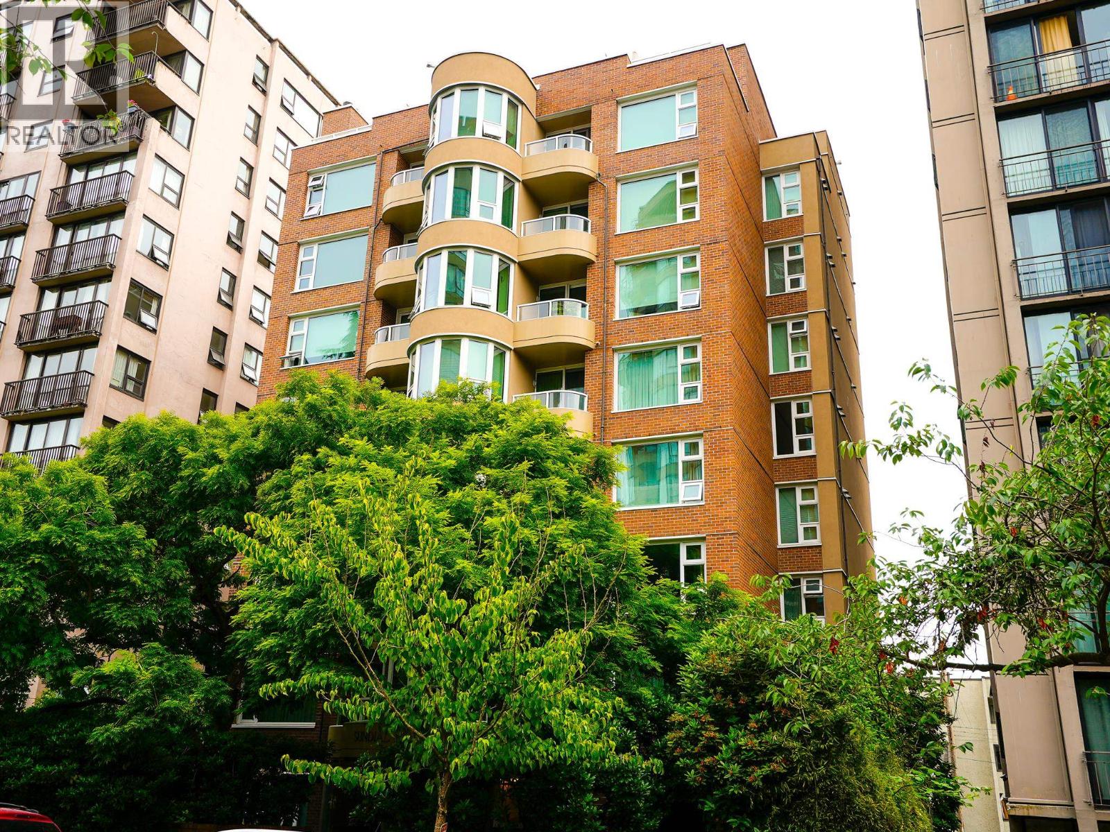 Photo 1 of 101 1845 Robson Street, Vancouver BC