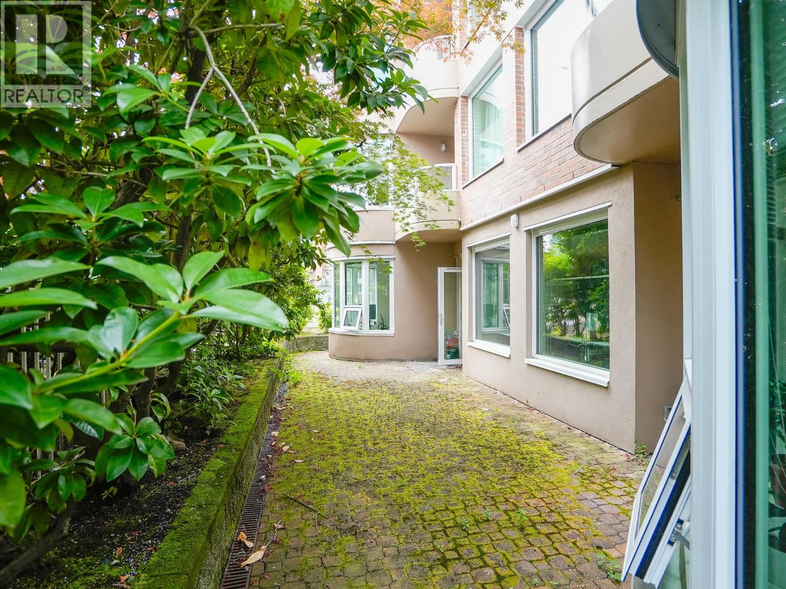 Photo 7 of 101 1845 Robson Street, Vancouver BC