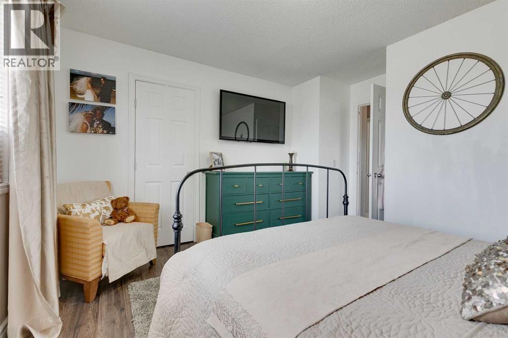 Photo 15 of 235 Copperfield Heights Se, Calgary AB