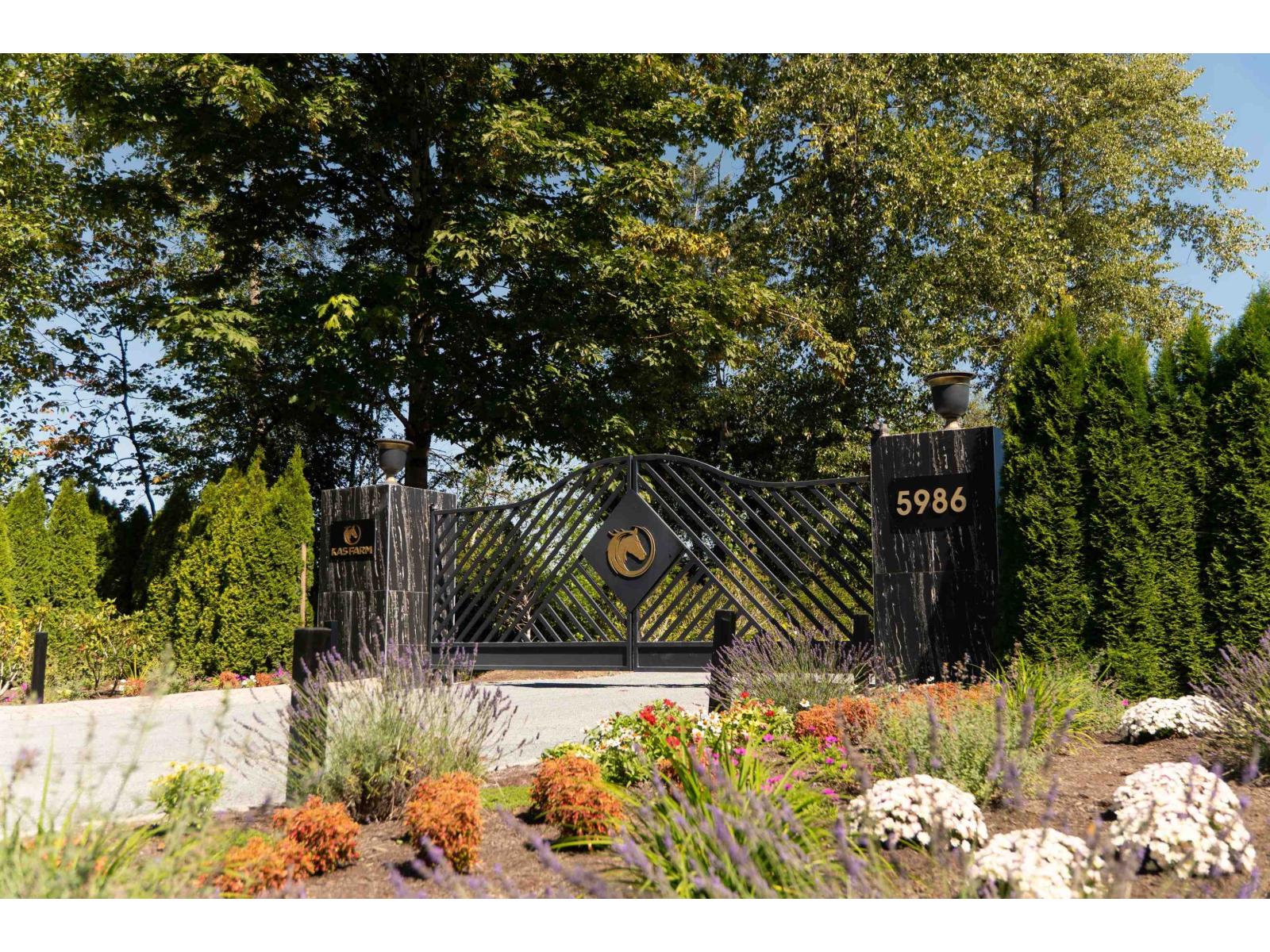 Photo 4 of 5986 232 Street, Langley BC