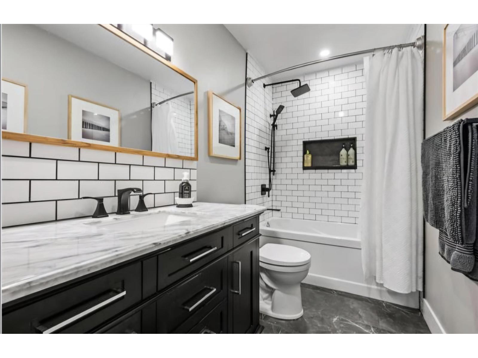 Photo 3 of 32261 Swift Drive, Mission BC