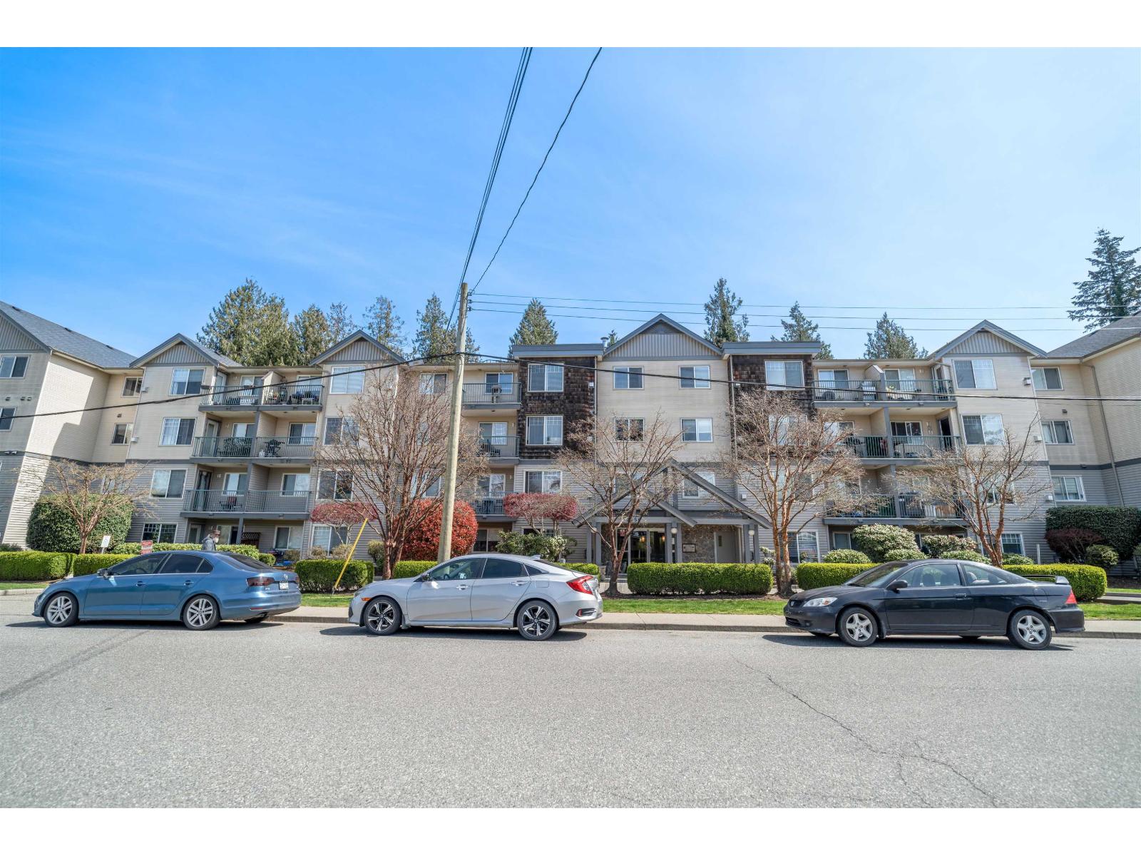 Photo 4 of 204 2350 Westerly Street, Abbotsford BC