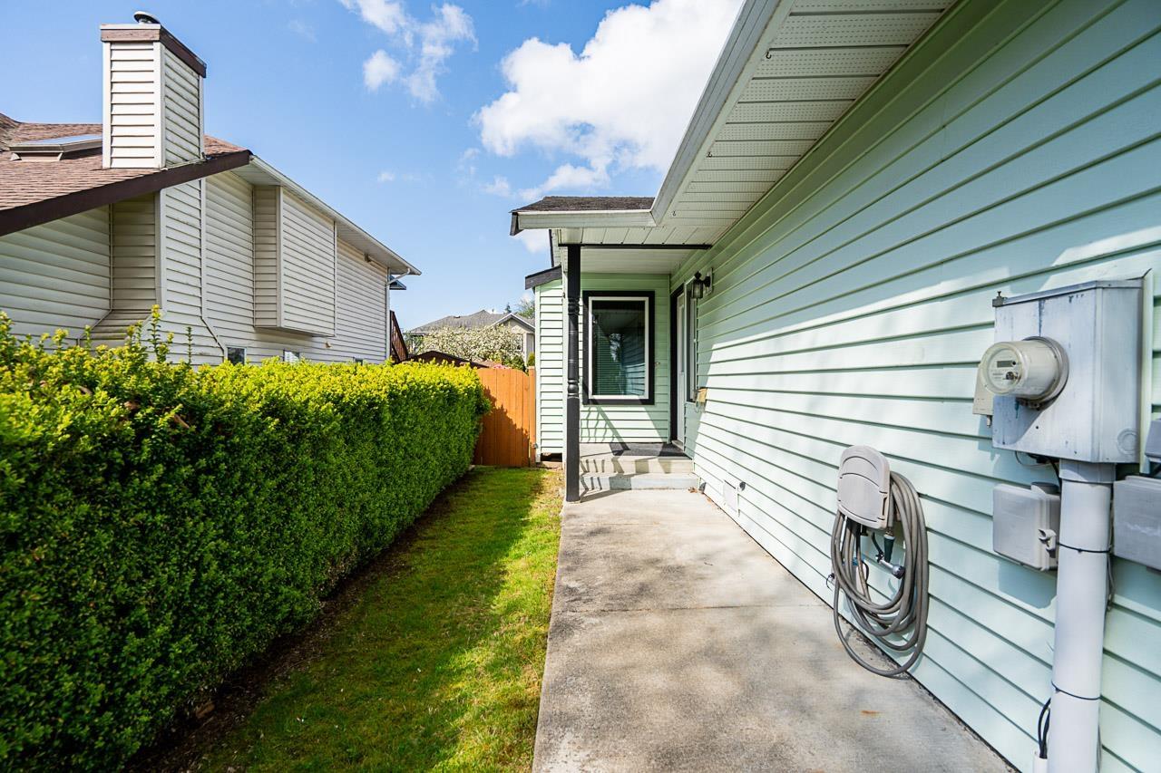 Photo 17 of 5949 169 Street, Surrey BC