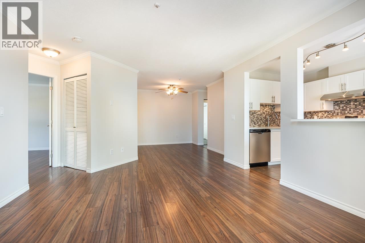 Photo 18 of 302 135 Eleventh Street, New Westminster BC