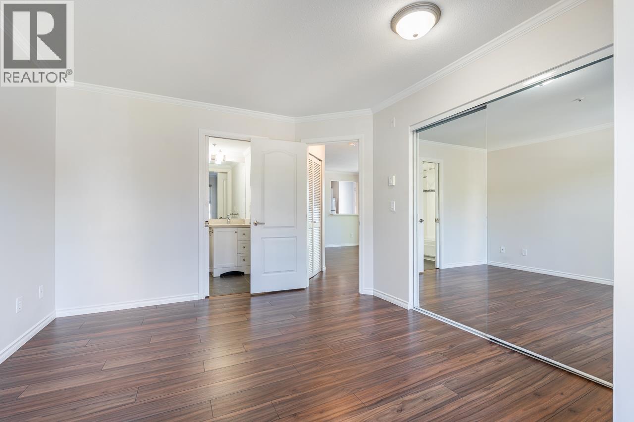 Photo 4 of 302 135 Eleventh Street, New Westminster BC