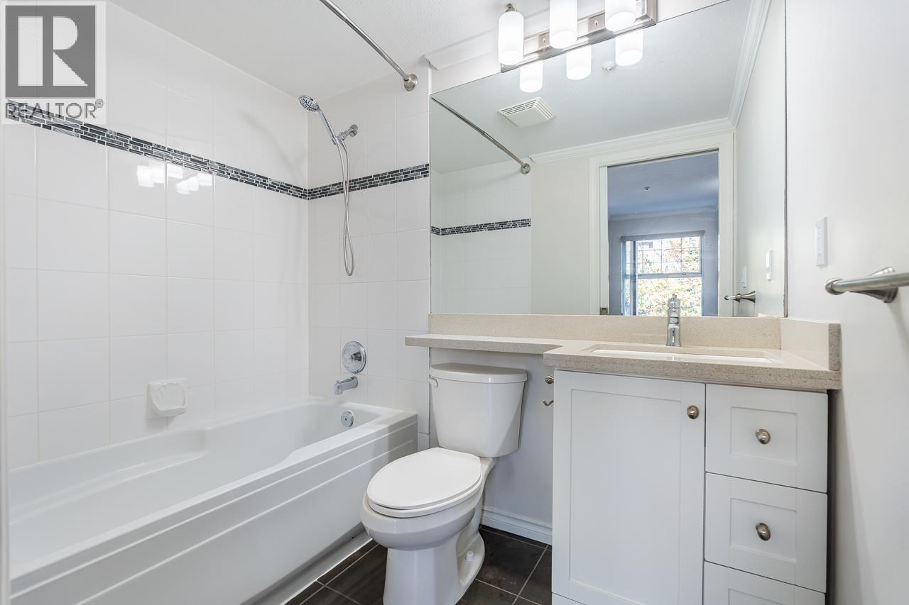 Photo 9 of 302 135 Eleventh Street, New Westminster BC