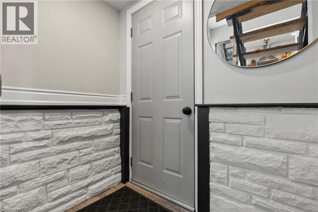 Photo 19 of 206 Niagara Falls Road, Thorold ON