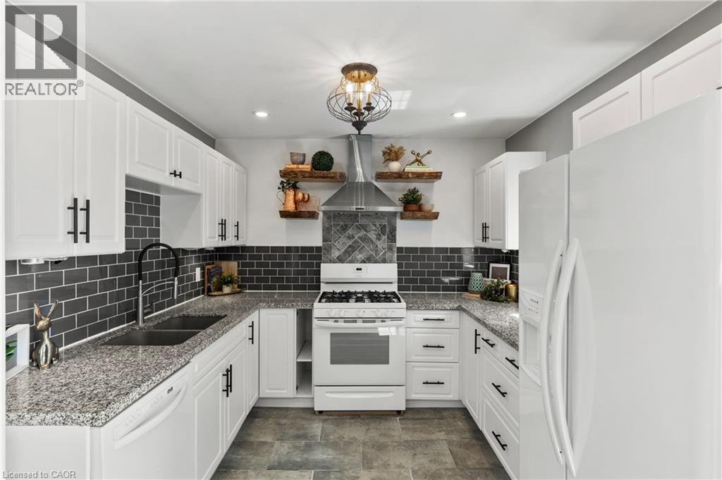 Photo 22 of 206 Niagara Falls Road, Thorold ON