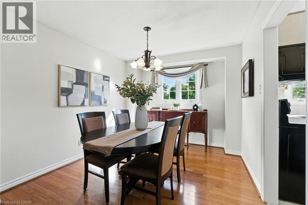 Photo 36 of 252 Mississaga Street, Oakville ON