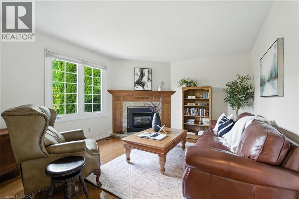 Photo 37 of 252 Mississaga Street, Oakville ON