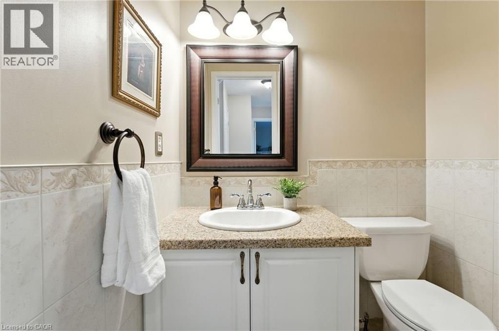 Photo 39 of 252 Mississaga Street, Oakville ON