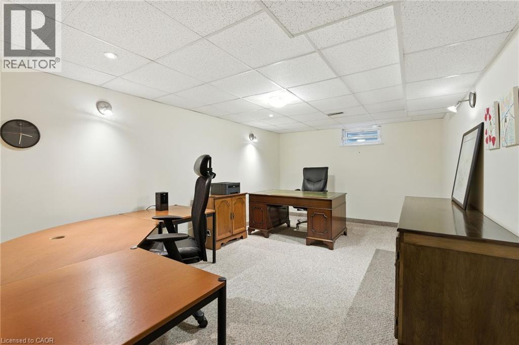 Photo 32 of 252 Mississaga Street, Oakville ON