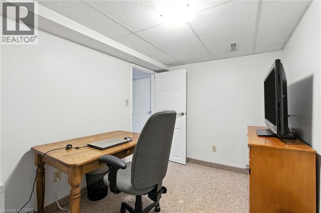 Photo 33 of 252 Mississaga Street, Oakville ON