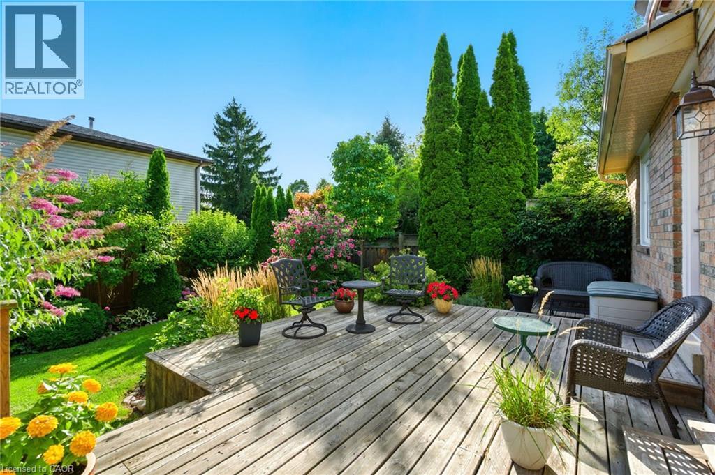Photo 22 of 252 Mississaga Street, Oakville ON