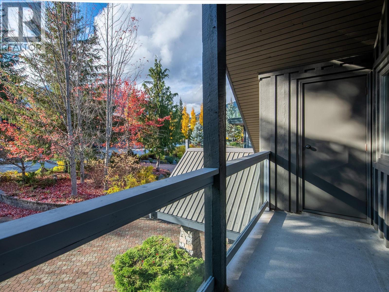 6252 PALMER DRIVE, Whistler