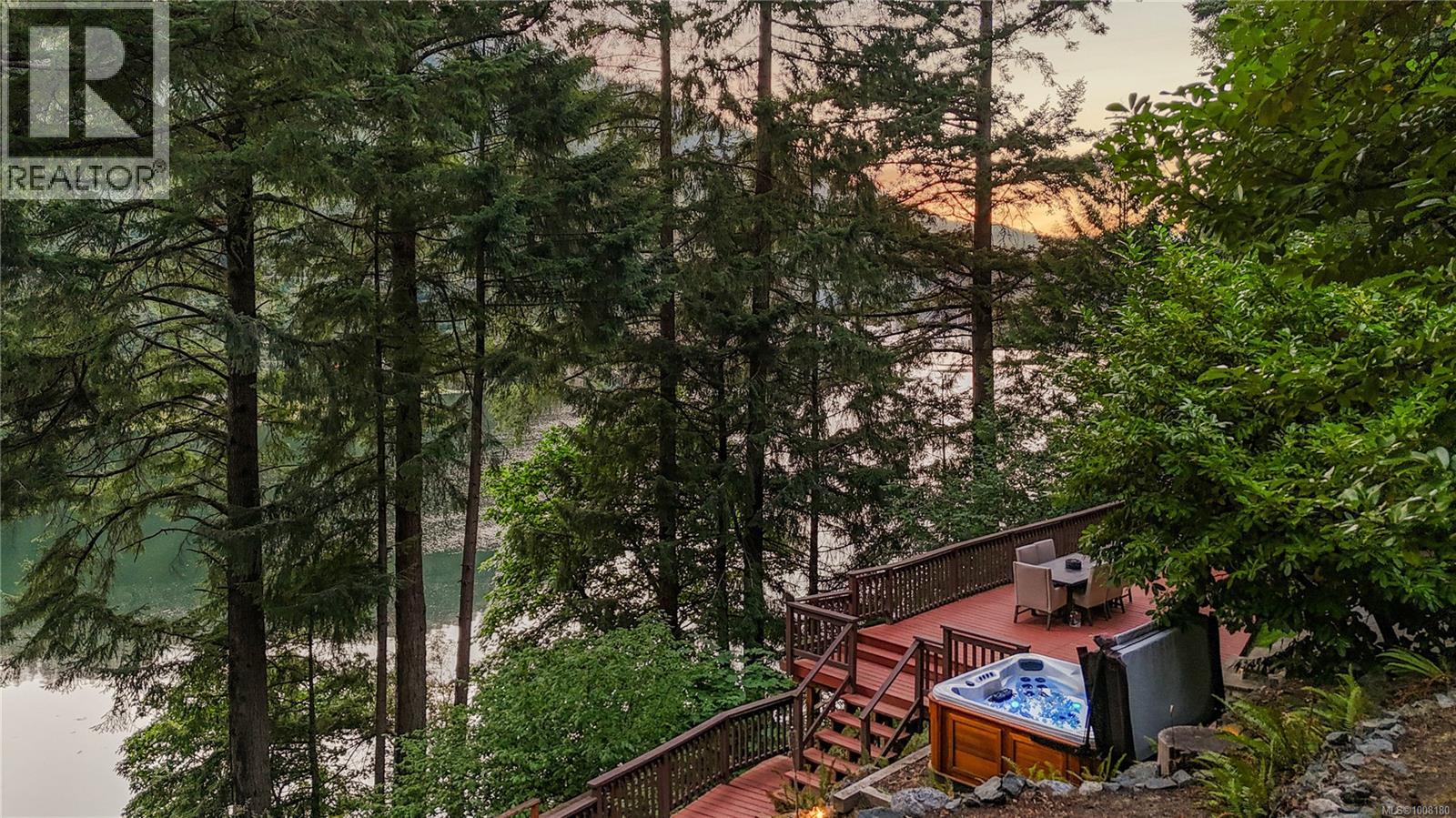 1713 Falcon Heights Rd, Langford