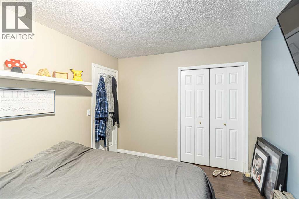 Photo 9 of 1 6 8 Huntley Close Ne, Calgary AB