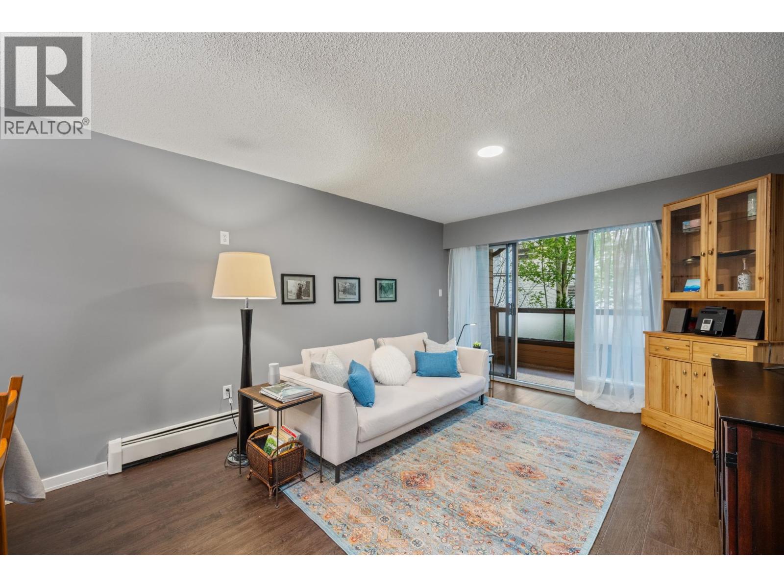 Photo 8 of 207 1930 W 3rd Avenue, Vancouver BC