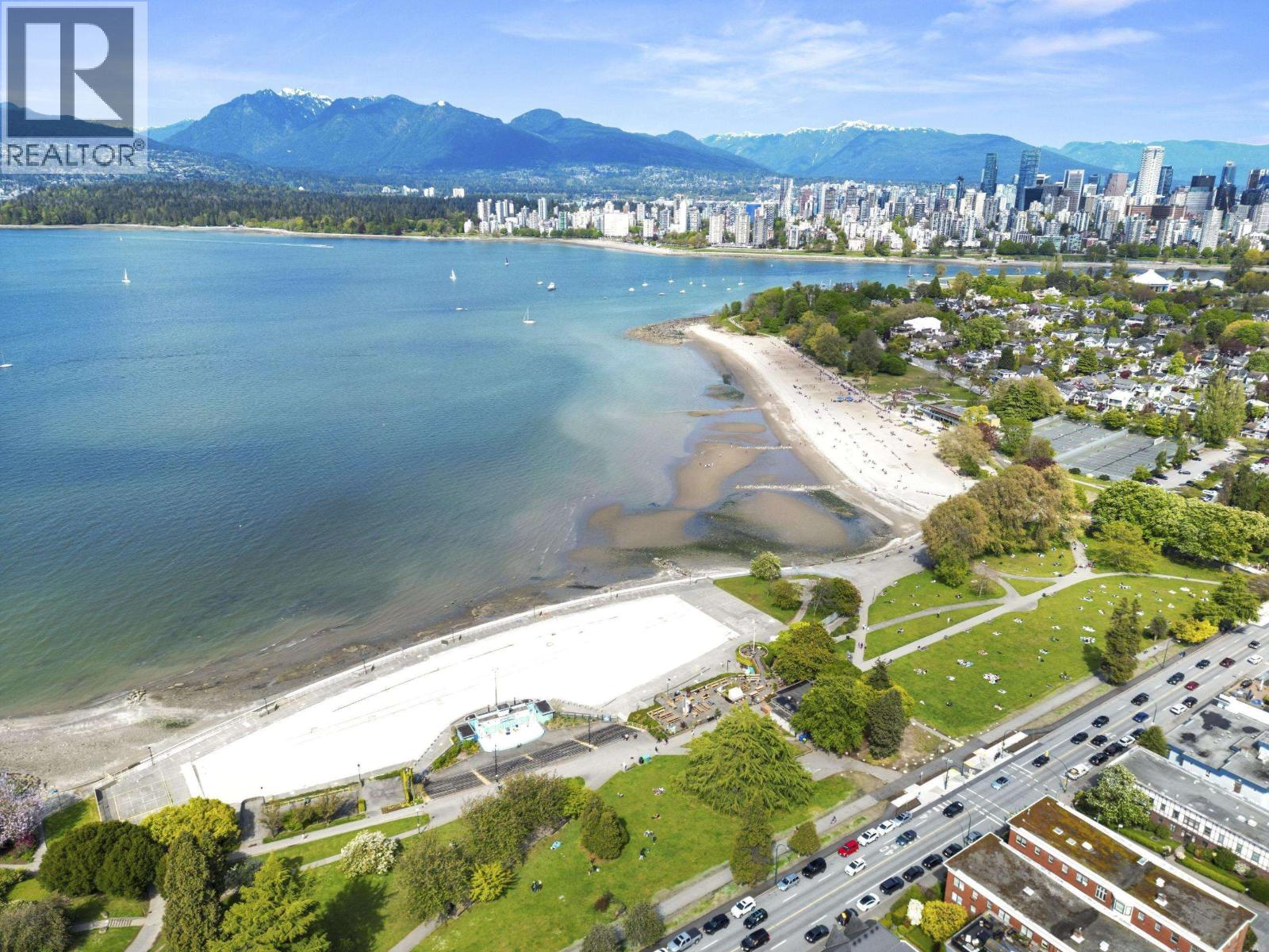 Photo 38 of 207 1930 W 3rd Avenue, Vancouver BC