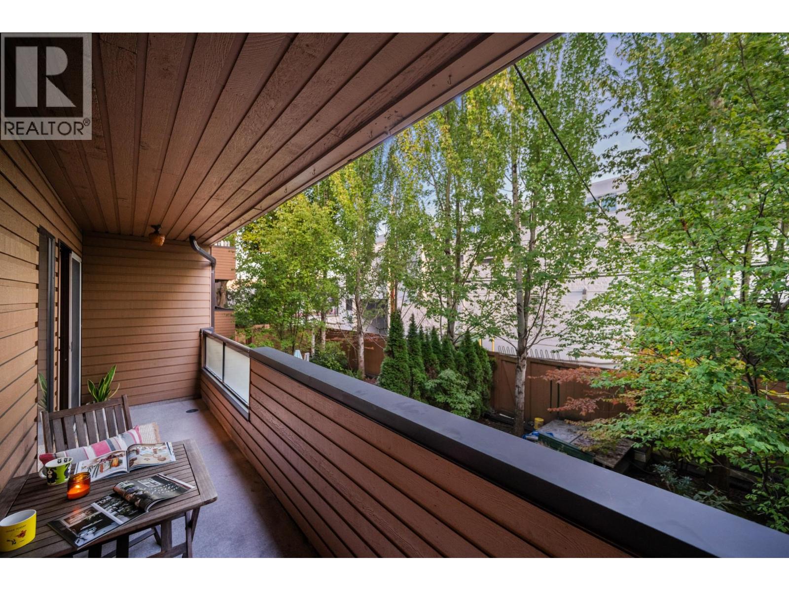 Photo 11 of 207 1930 W 3rd Avenue, Vancouver BC