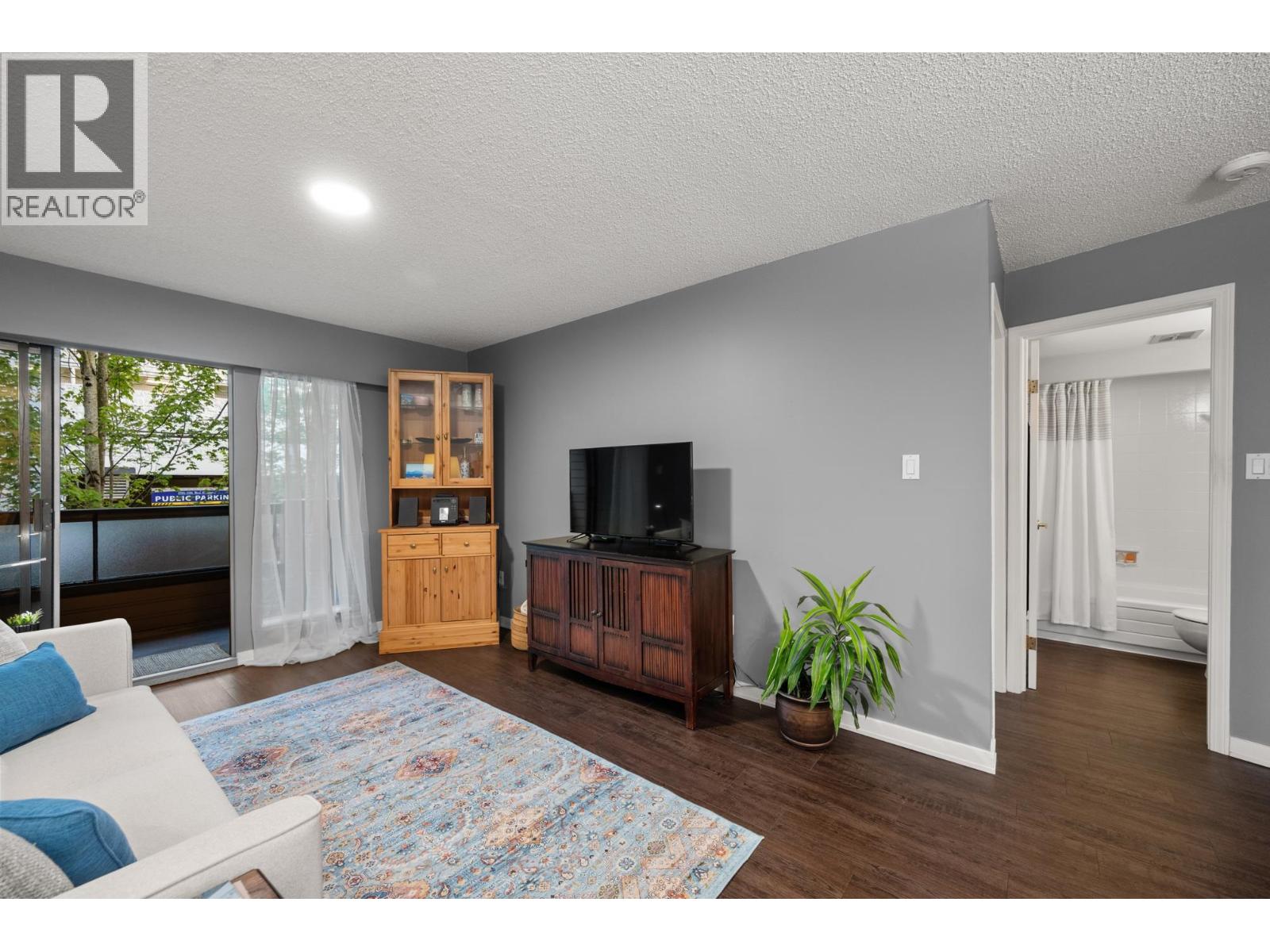 Photo 23 of 207 1930 W 3rd Avenue, Vancouver BC