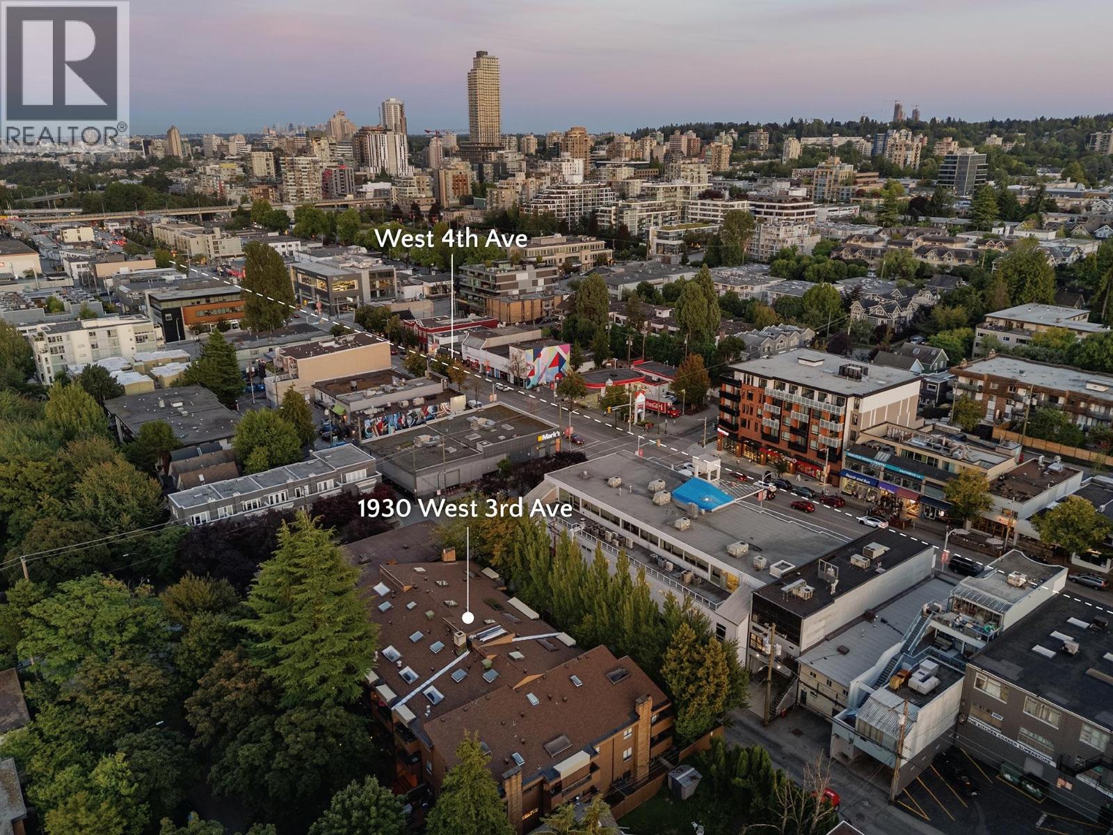 Photo 3 of 207 1930 W 3rd Avenue, Vancouver BC