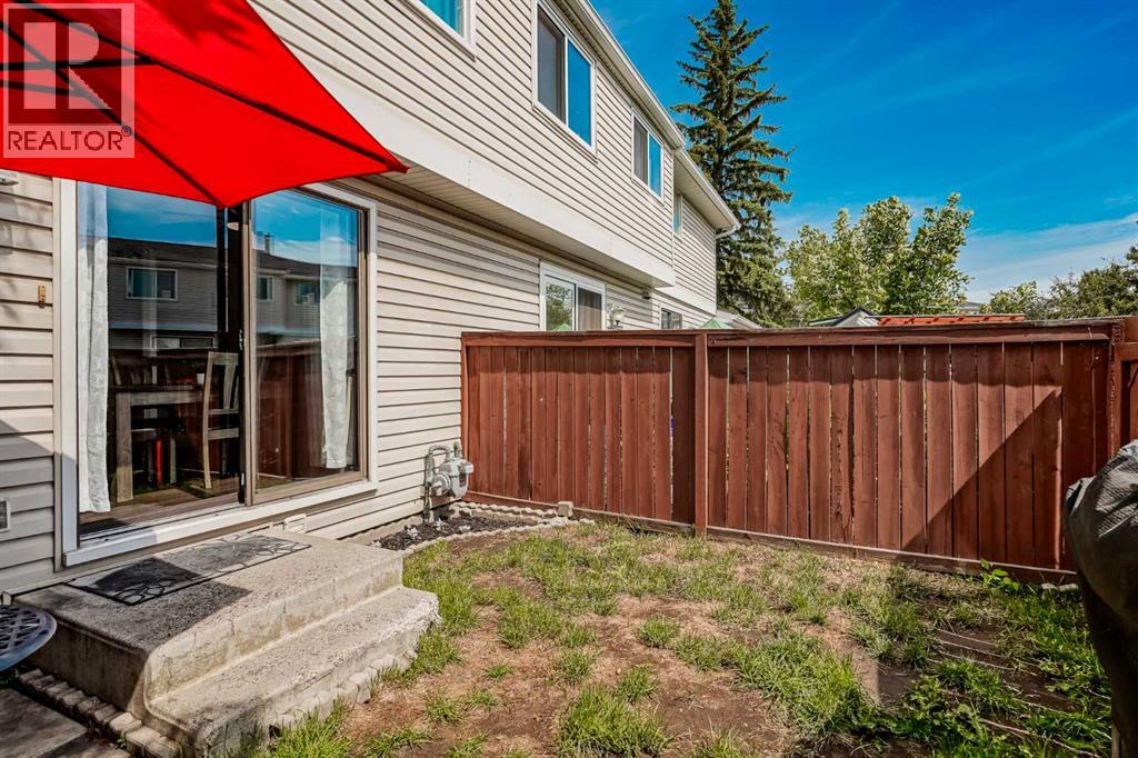Photo 10 of 69 1155 Falconridge Drive Ne, Calgary AB