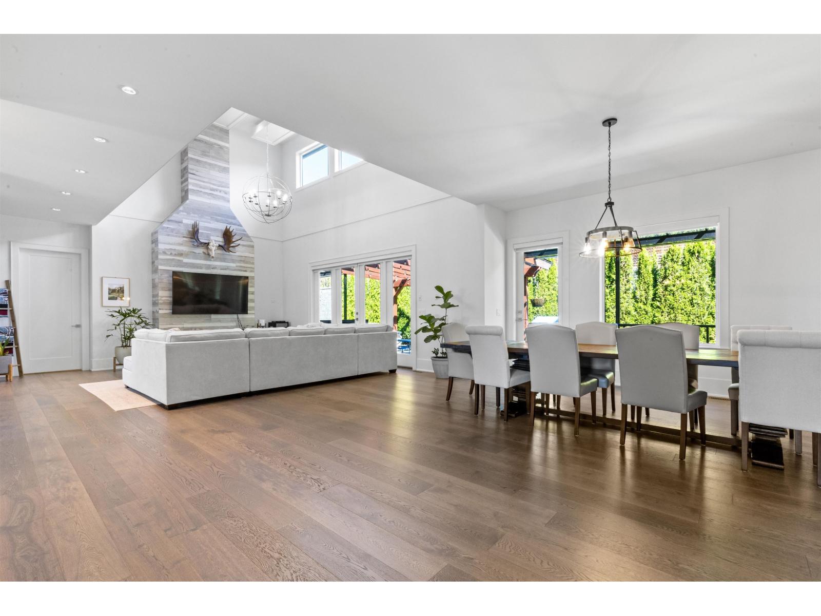 Photo 4 of 16521 58 Avenue, Surrey BC