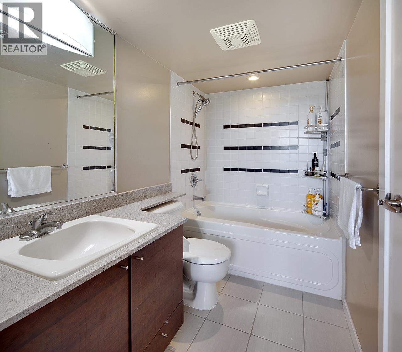 Photo 21 of 806 4178 Dawson Street, Burnaby BC