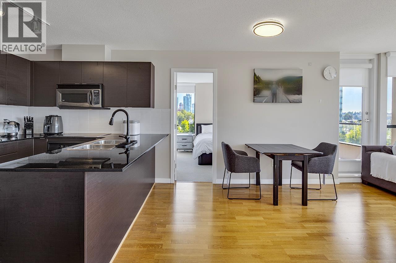 Photo 22 of 806 4178 Dawson Street, Burnaby BC