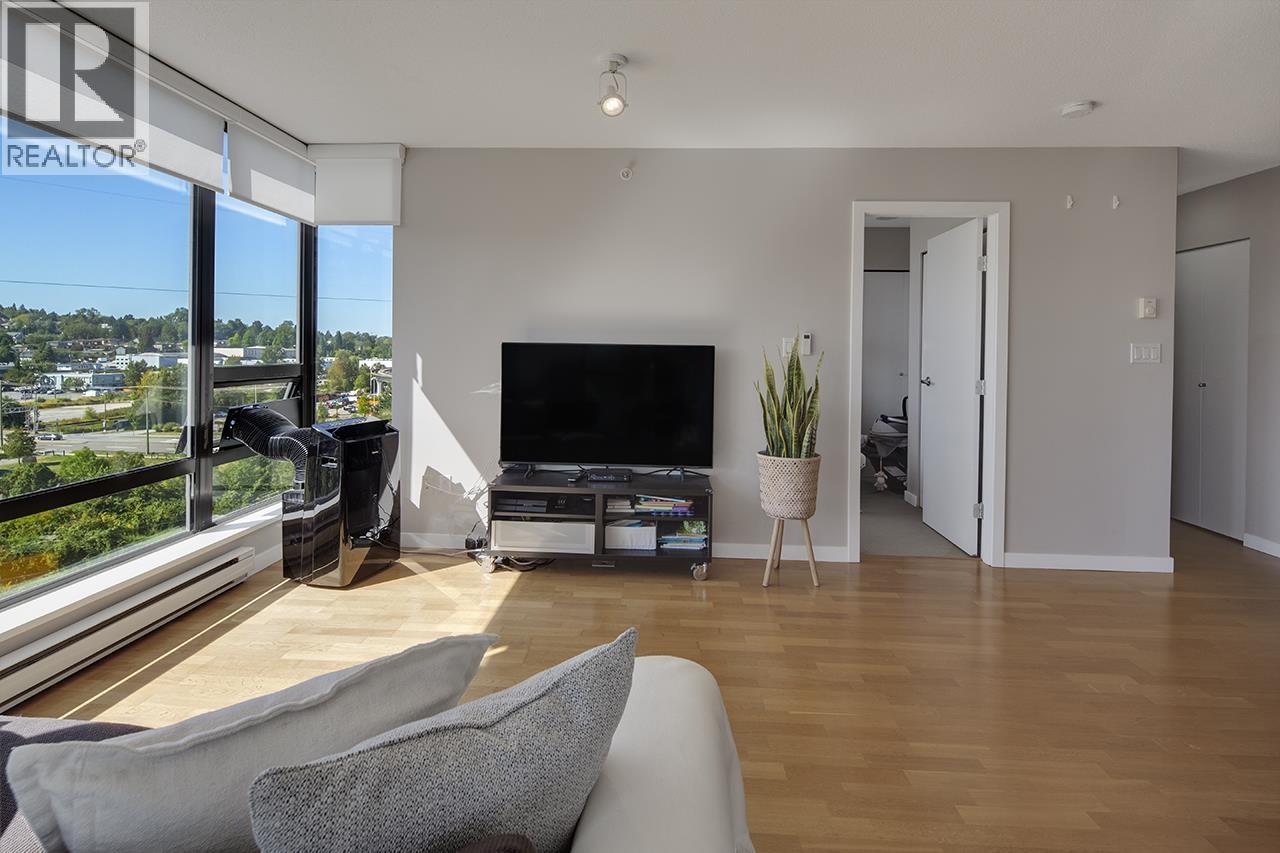 Photo 4 of 806 4178 Dawson Street, Burnaby BC