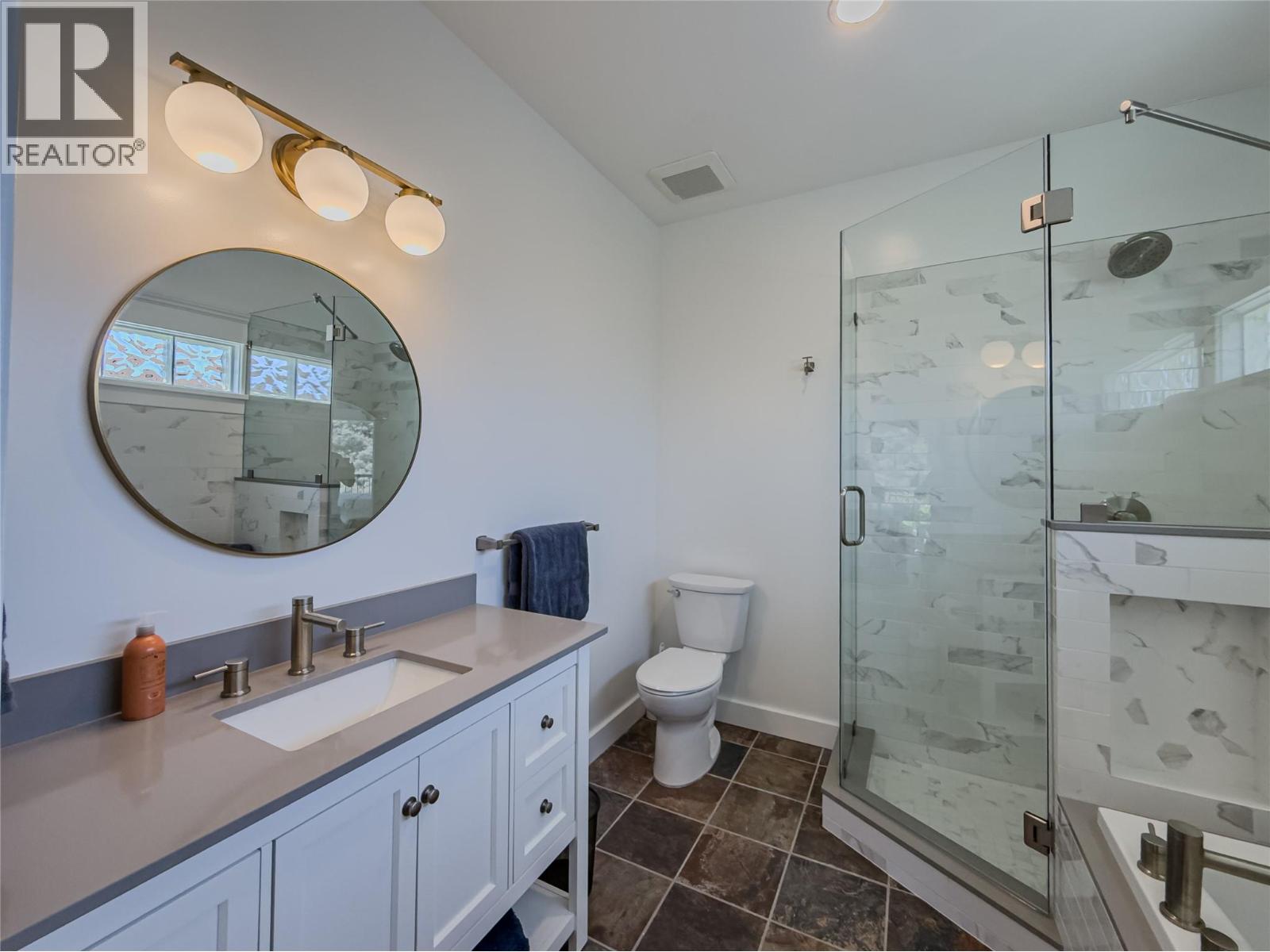 Photo 5 of 875 Sahali Terrace Unit 13, Kamloops BC