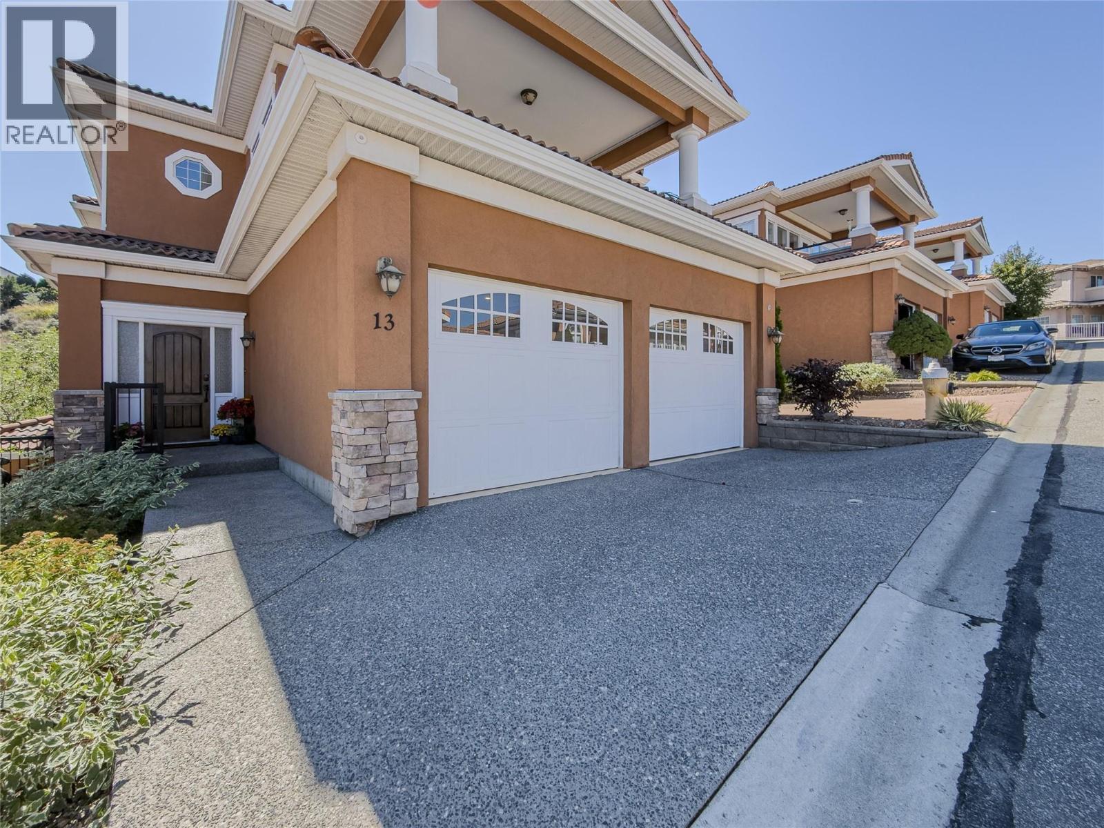 Photo 2 of 875 Sahali Terrace Unit 13, Kamloops BC