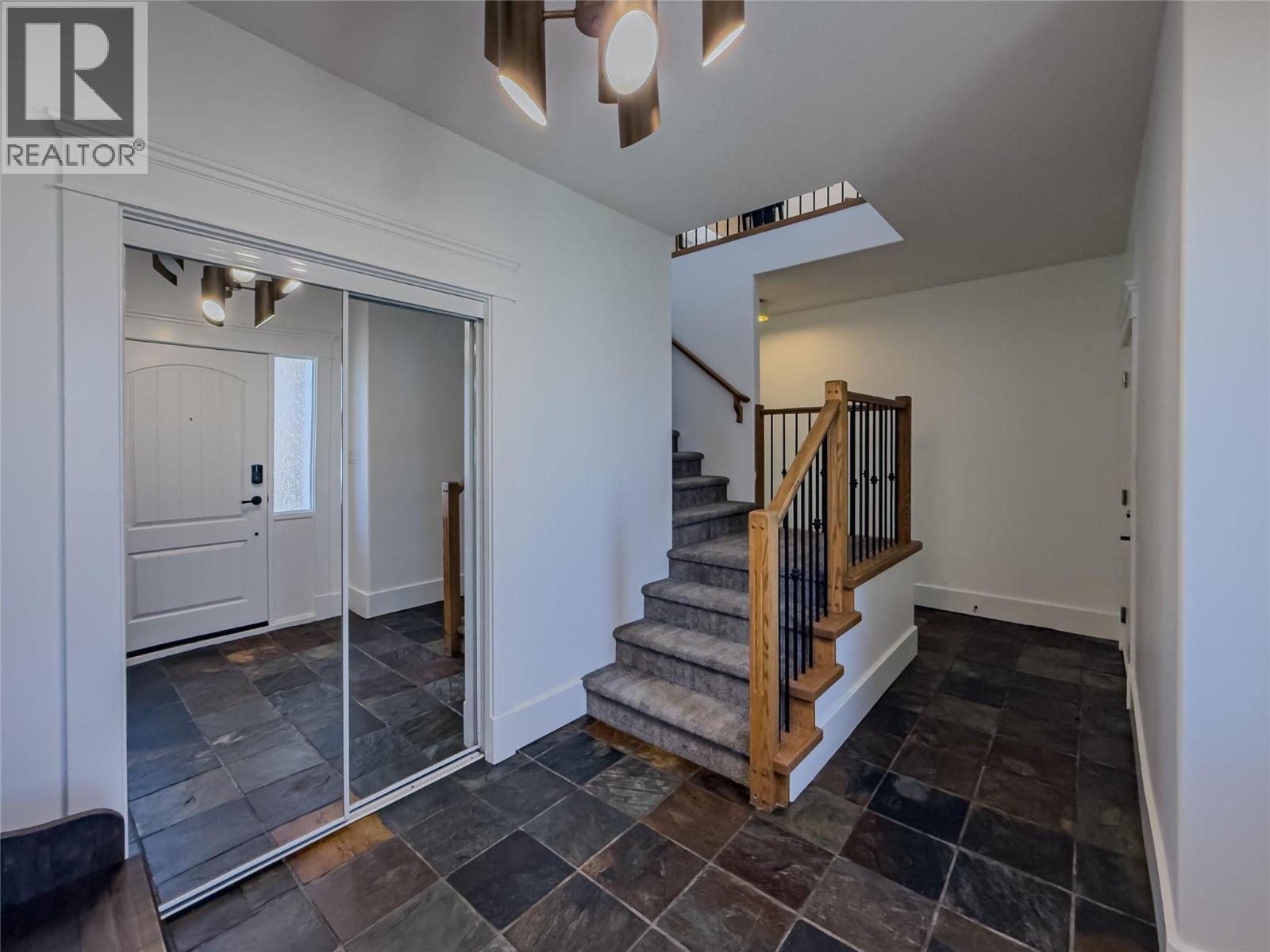 Photo 10 of 875 Sahali Terrace Unit 13, Kamloops BC