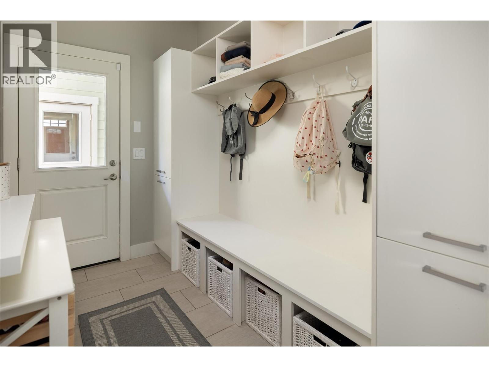 Photo 9 of 351 Hillside Avenue, Kelowna BC
