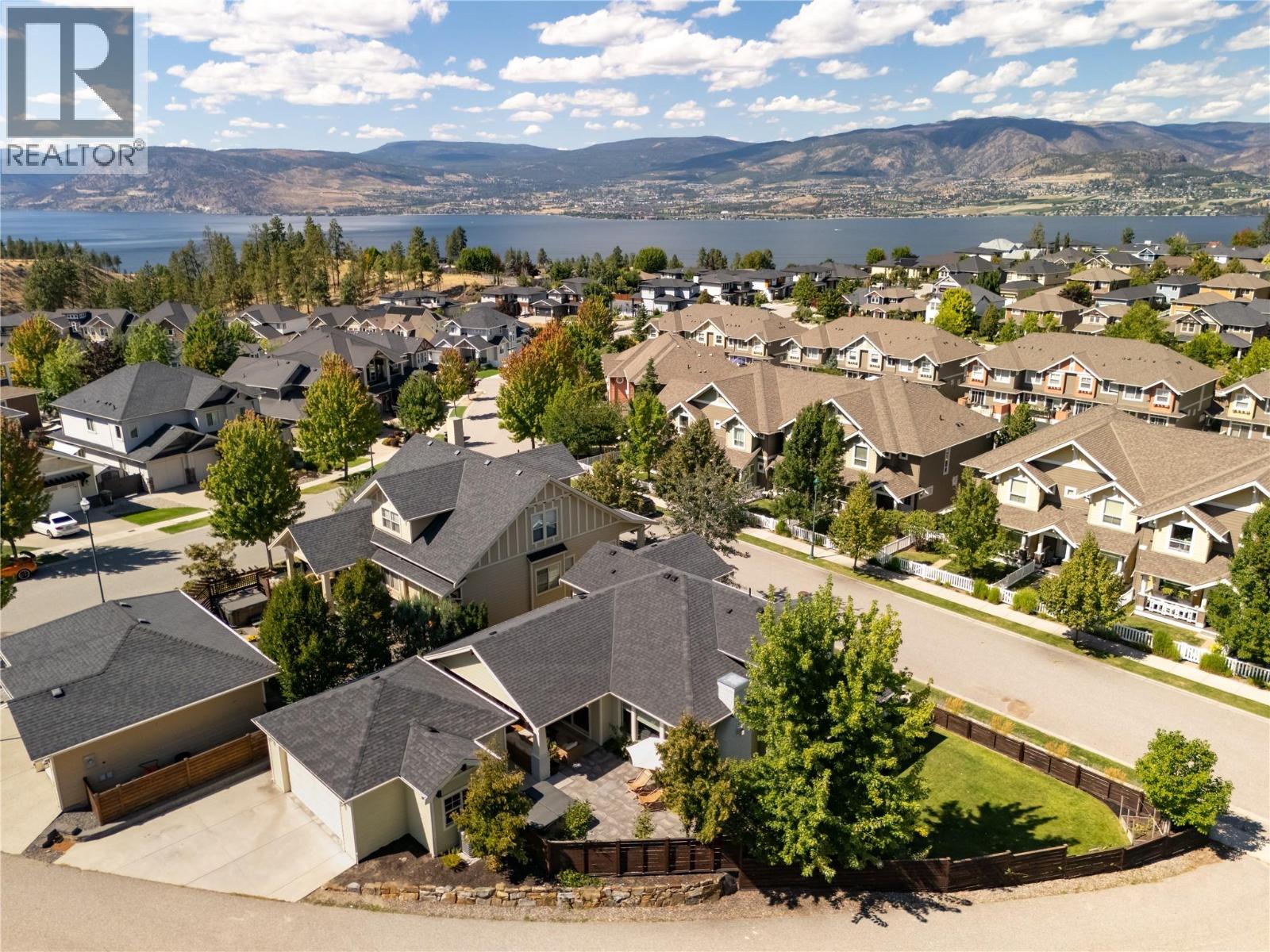 Photo 2 of 351 Hillside Avenue, Kelowna BC