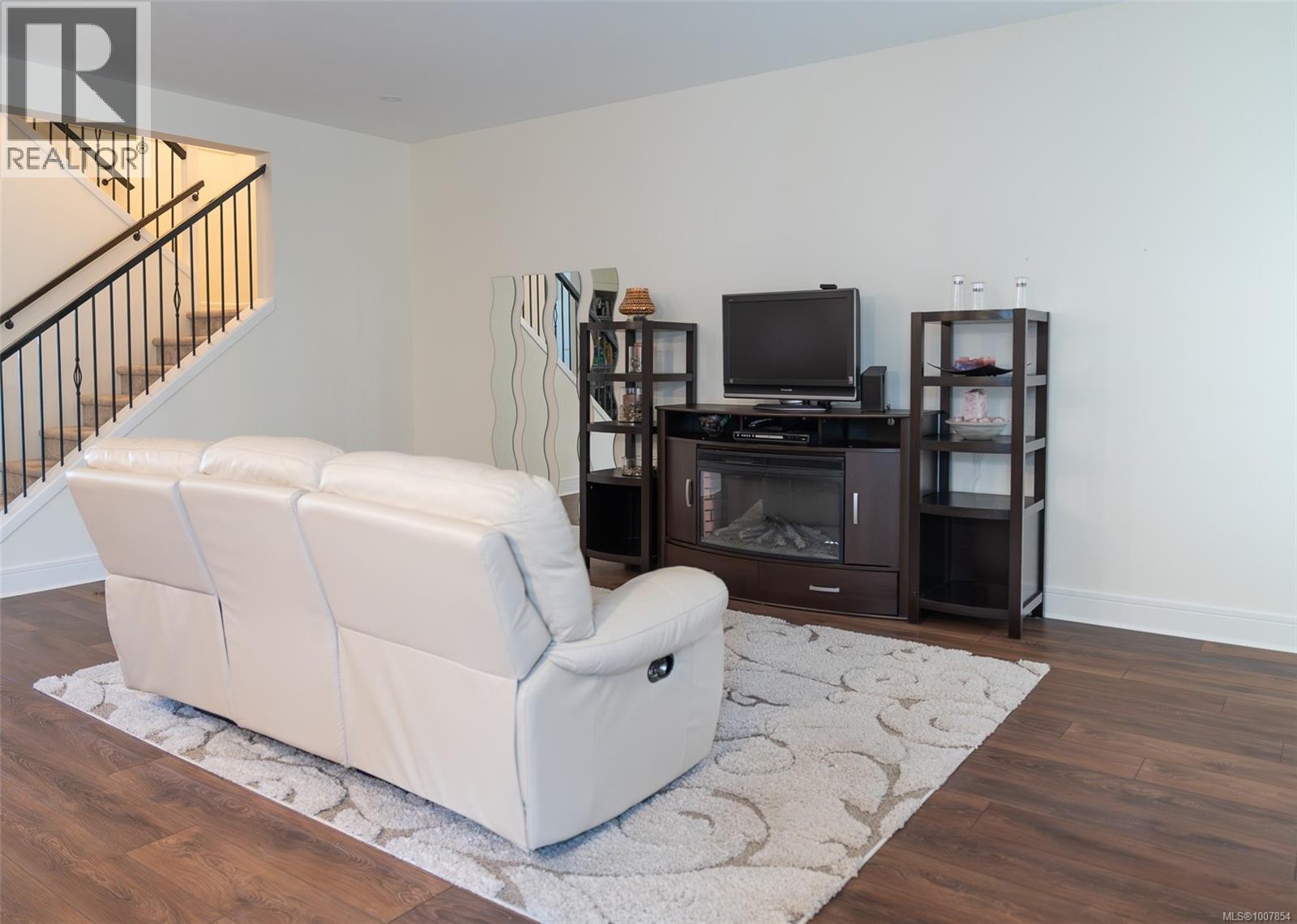 Photo 9 of 1219 Dreamcatcher Pl, Langford BC