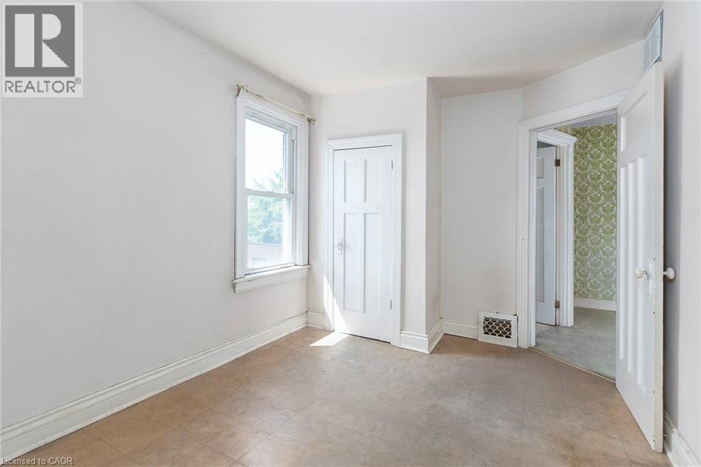 Photo 8 of 62 Alpine Avenue, Hamilton ON