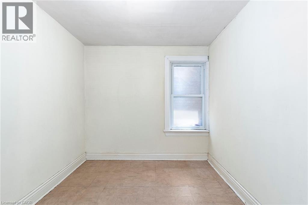 Photo 24 of 62 Alpine Avenue, Hamilton ON