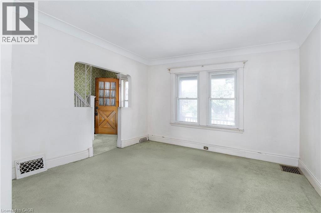 Photo 13 of 62 Alpine Avenue, Hamilton ON