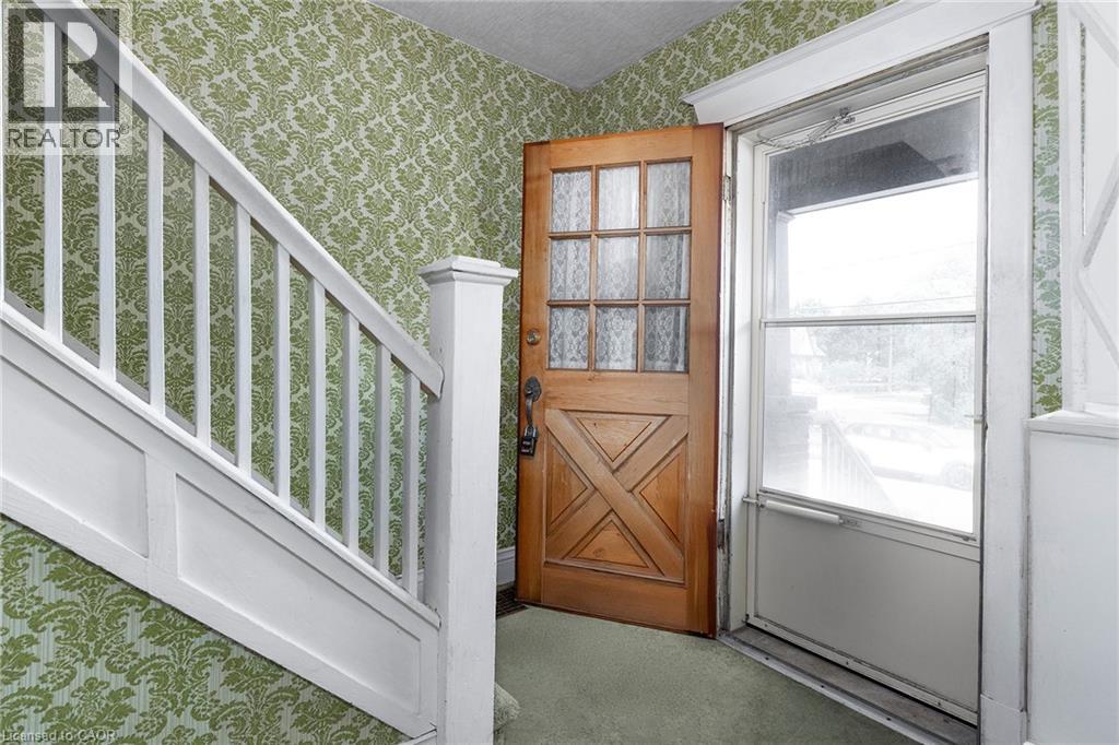 Photo 15 of 62 Alpine Avenue, Hamilton ON
