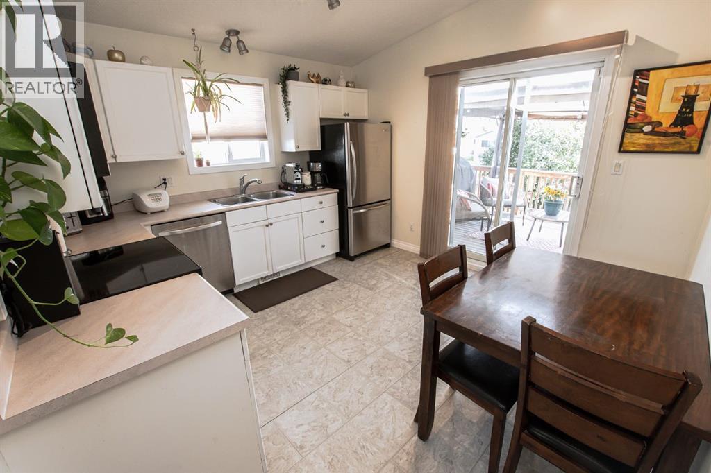 Photo 4 of 8825 104 Avenue, Grande Prairie AB