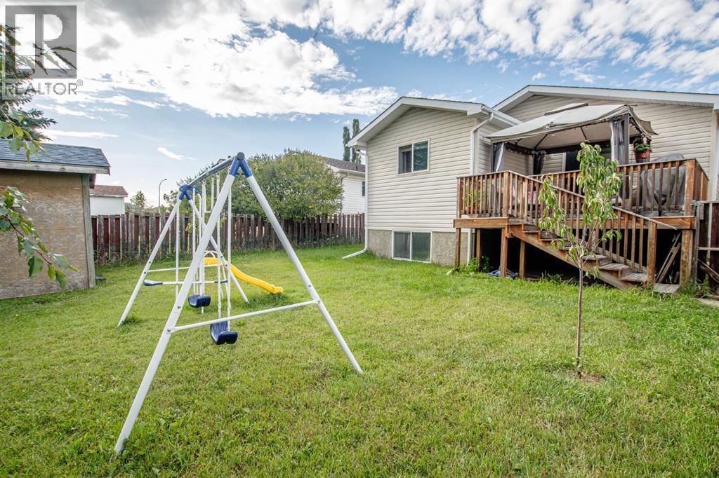 Photo 1 of 8825 104 Avenue, Grande Prairie AB