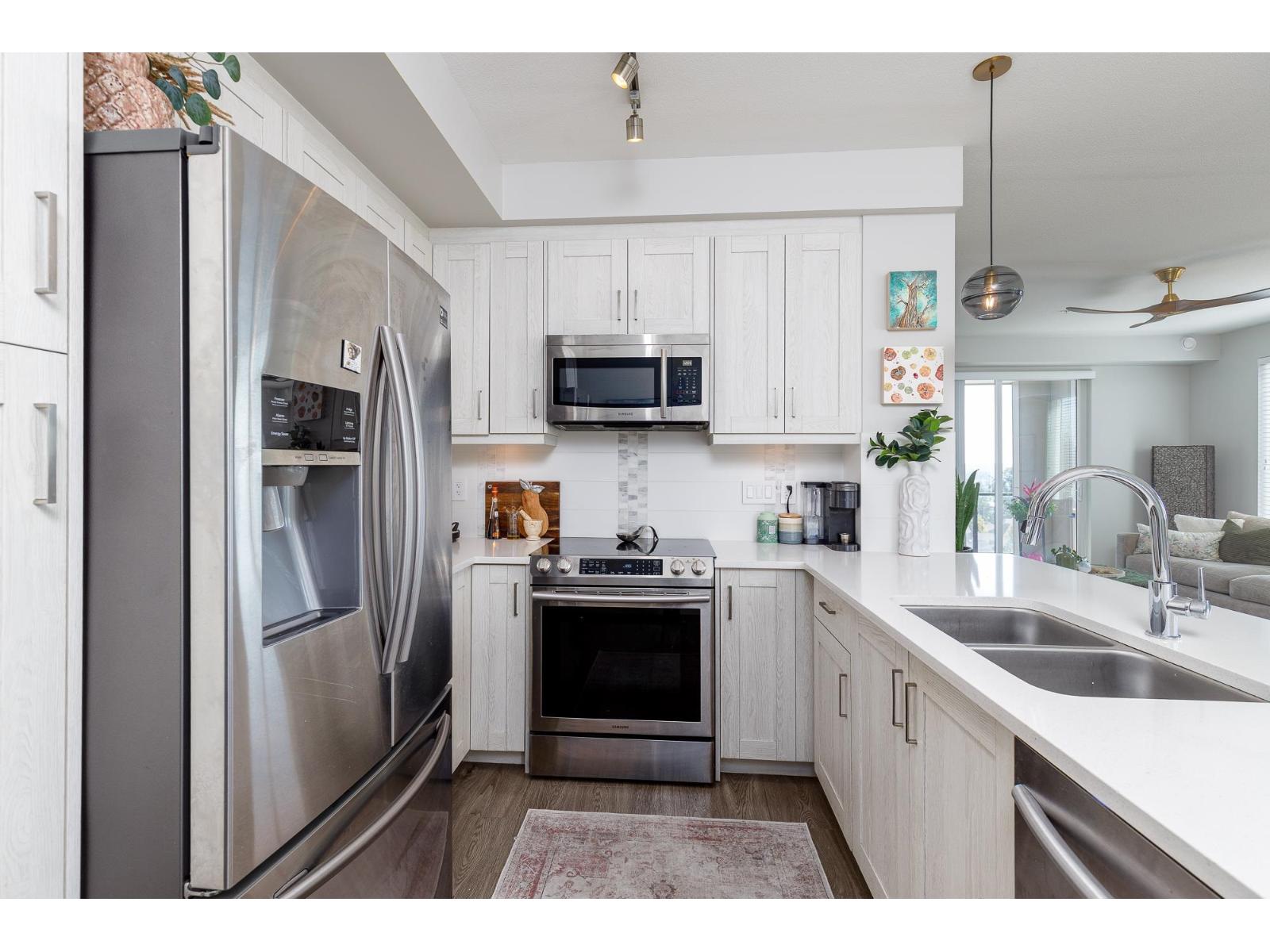 Photo 15 of 501 20826 72 Avenue, Langley BC
