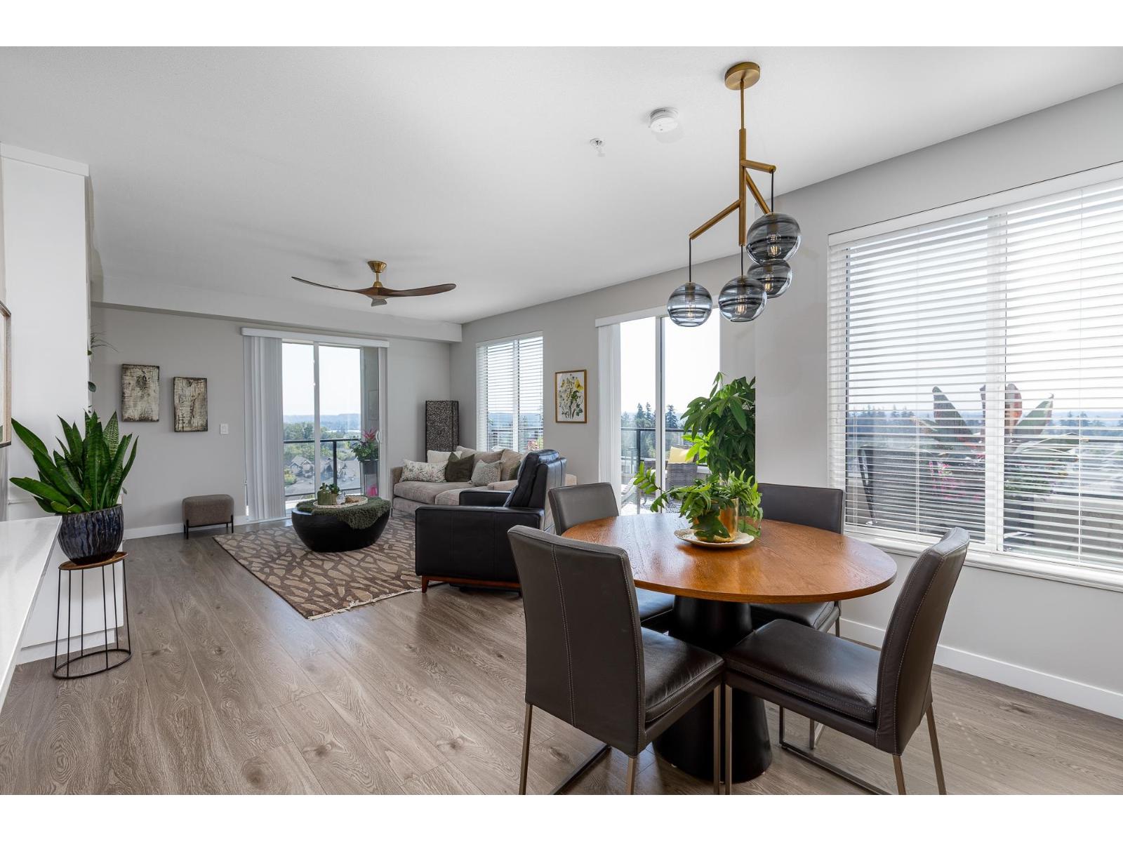 Photo 5 of 501 20826 72 Avenue, Langley BC