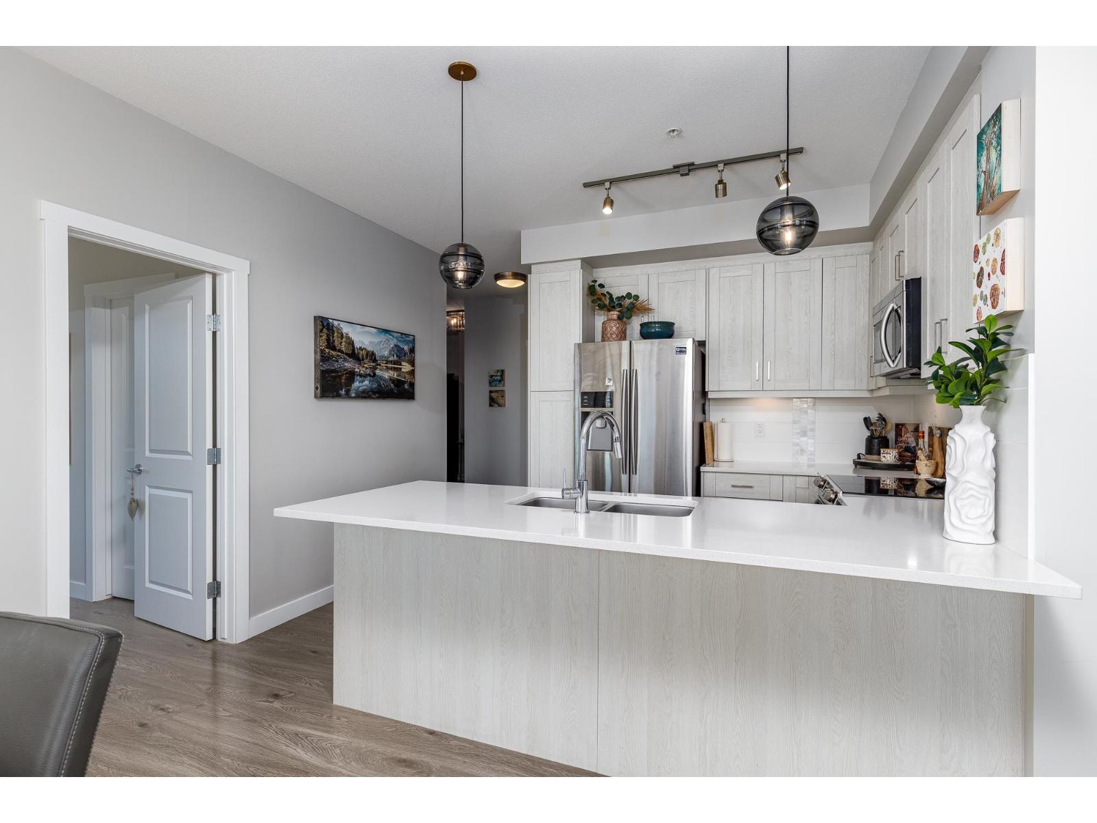 Photo 14 of 501 20826 72 Avenue, Langley BC