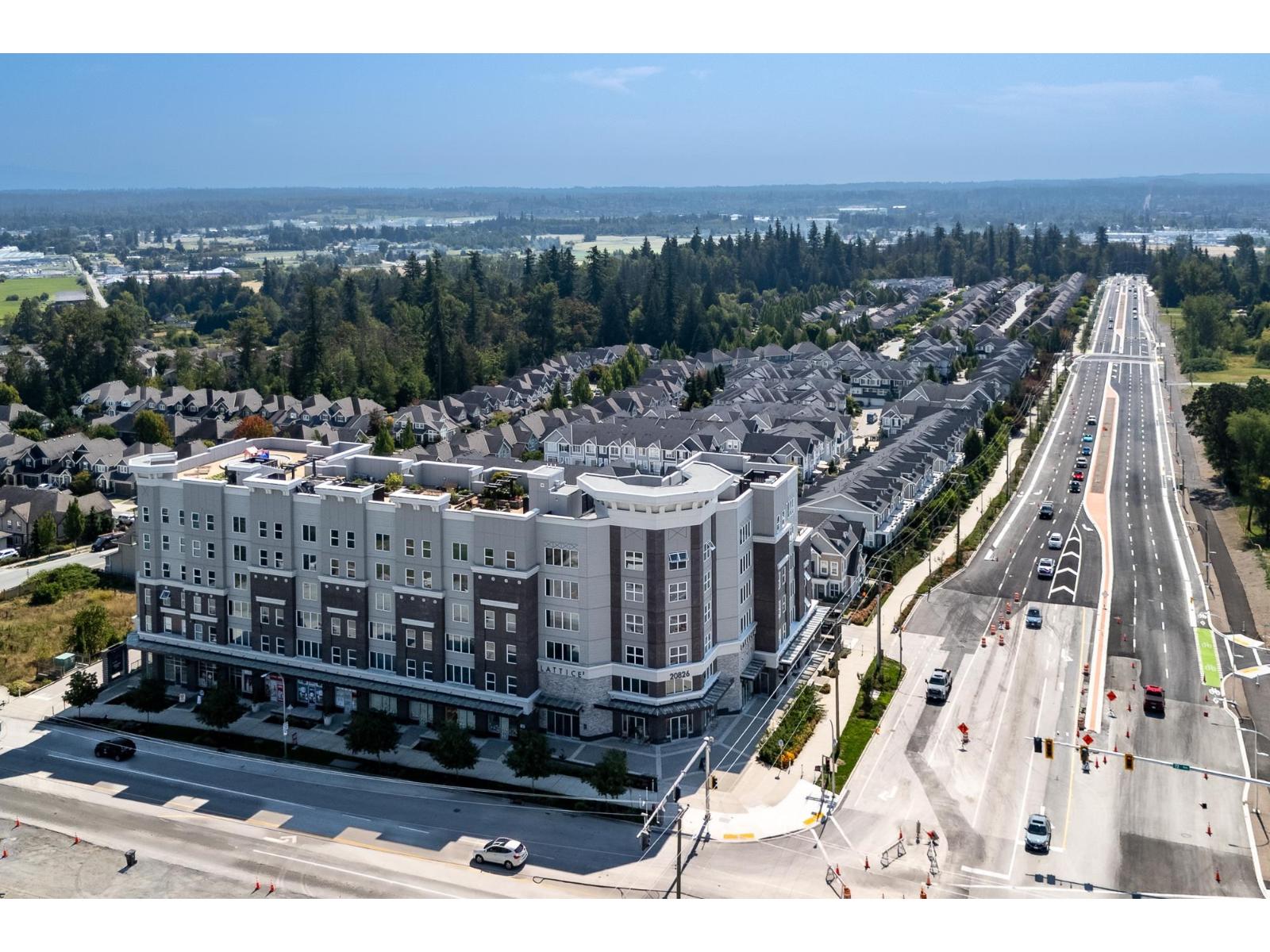 Photo 1 of 501 20826 72 Avenue, Langley BC