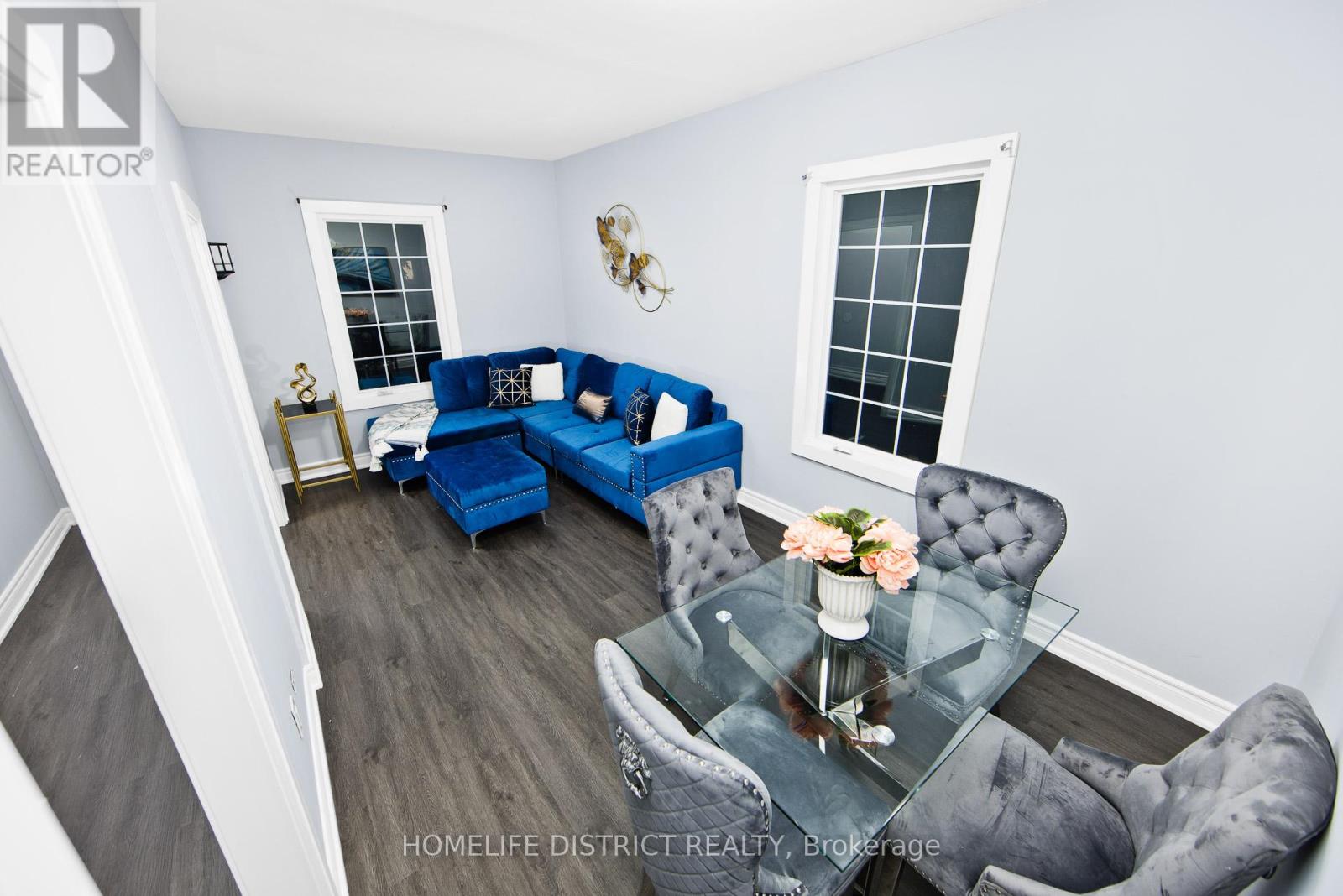Photo 14 of 26 Brock Street E, Oshawa ON